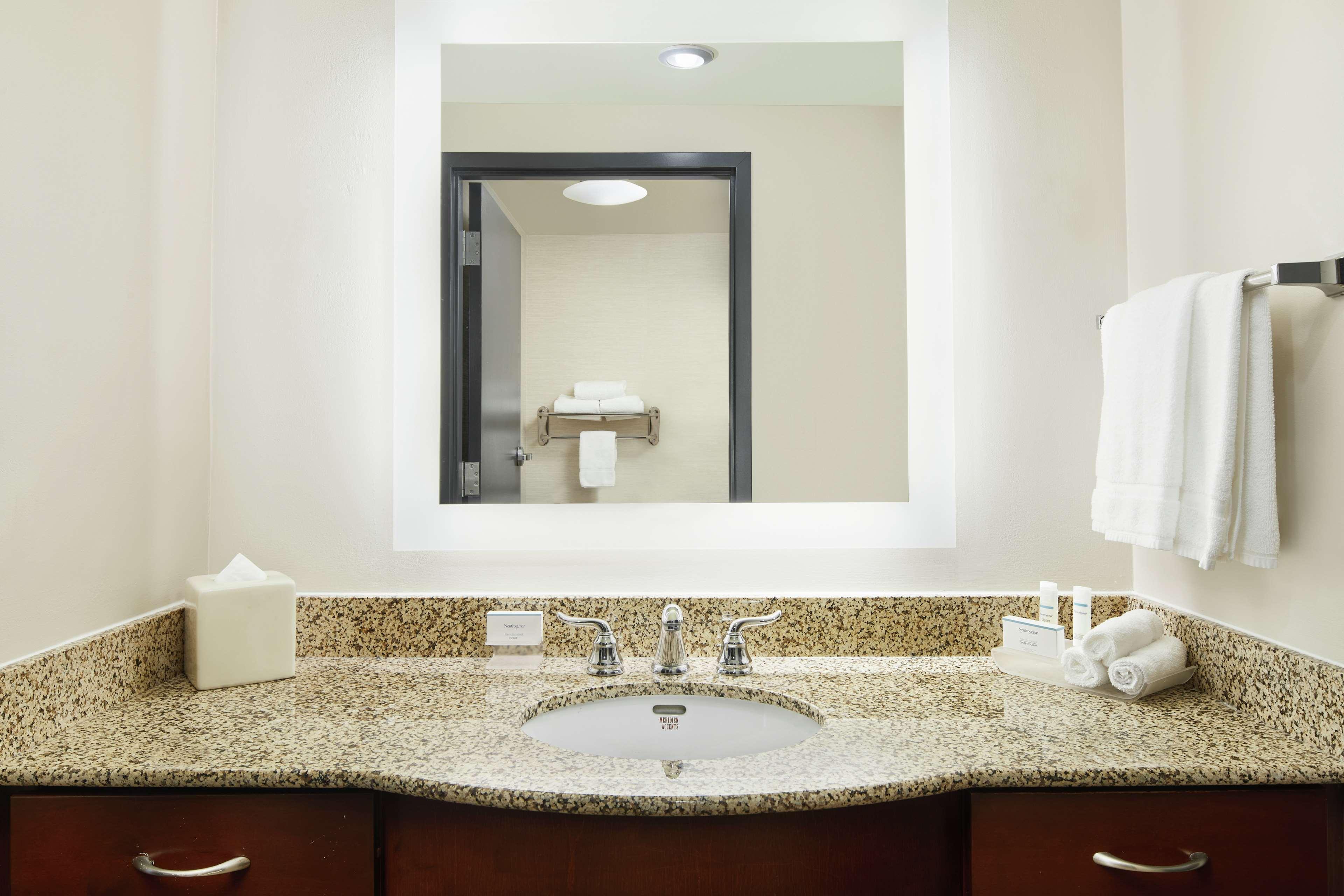 Homewood Suites By Hilton Columbus Esterno foto